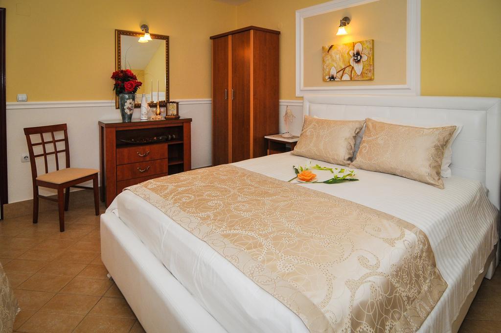 Apartments Scepanovic Tivat Dış mekan fotoğraf